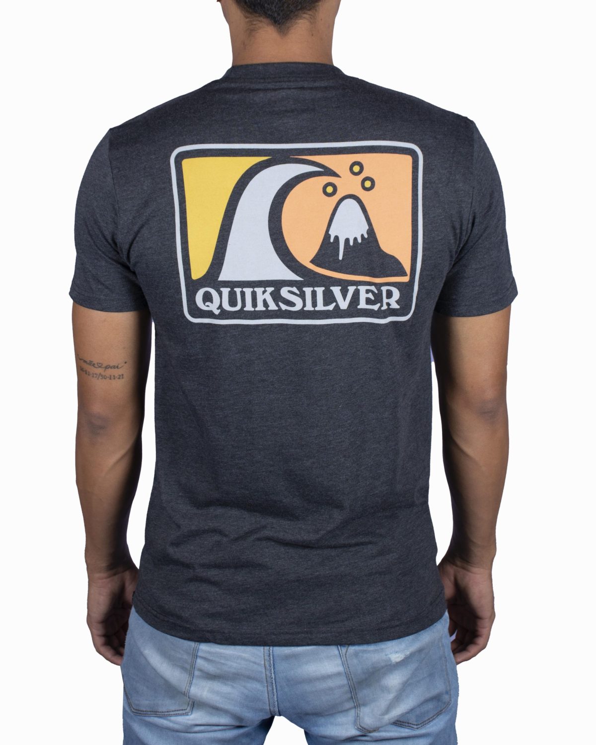 camiseta quiksilver